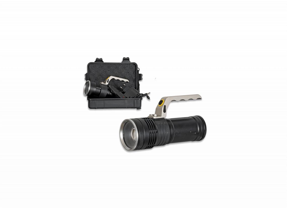 Linterna led de alta potencia de 300 lumens y 345 gramos de peso