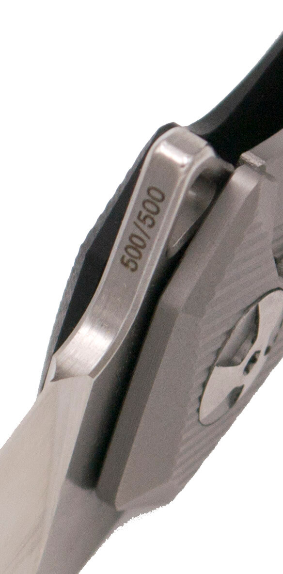 Navaja edición limitada con mango de G10 negro y titanio apertura Ball Bearing