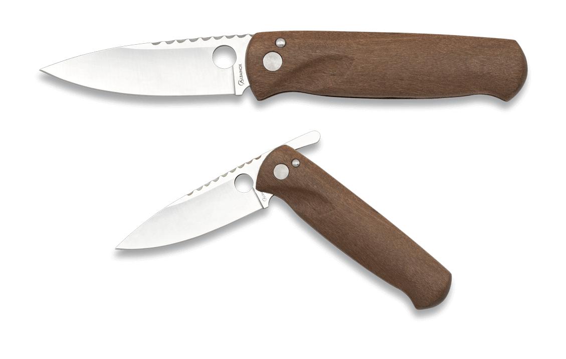 Navaja Albainox diseñada en España con cachas de madera natural...