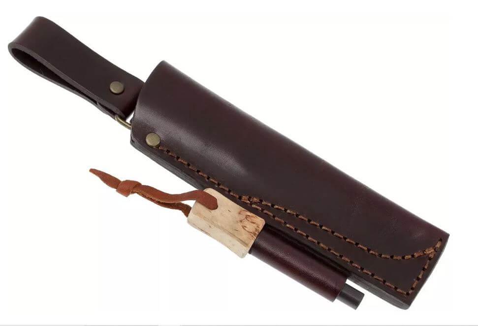 Cuchillo de Bushcraft Brisa Trapper 95 scandi con mango de madera estabilizada de abedul rizado  y funda bushcraft con firesteel