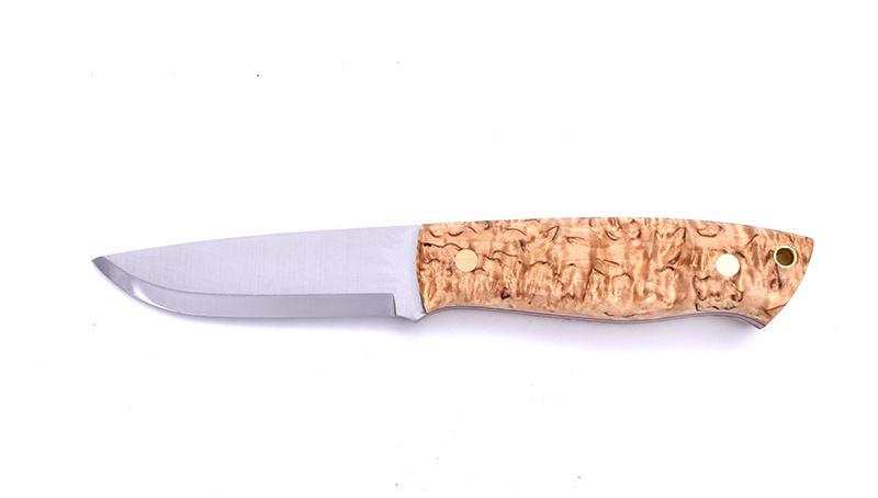 Brisa Trapper 95 con mango de madera de abedul rizado estabilizada y hoja scandi de acero carbono O1 con funda bushcraft