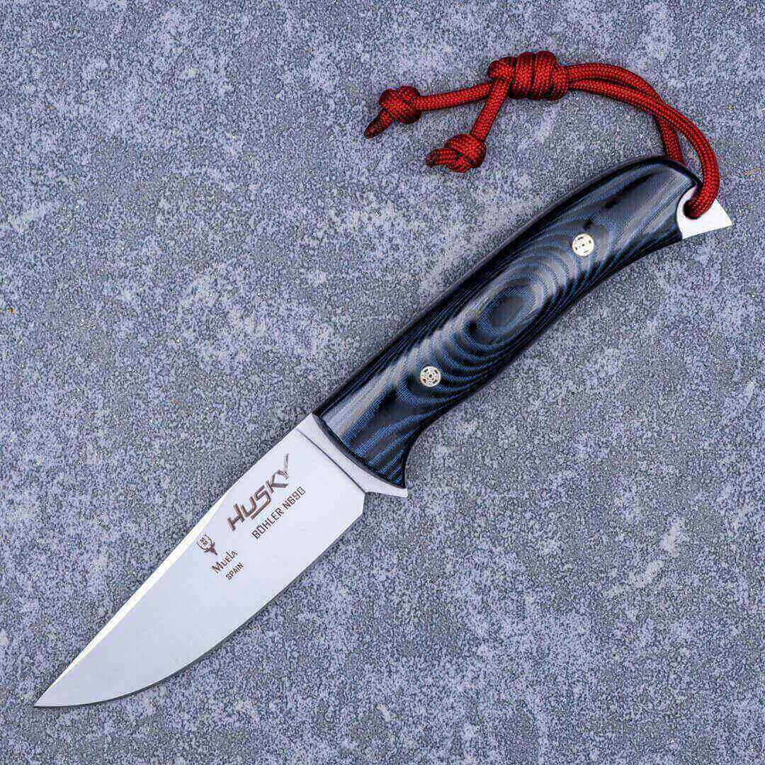 Muela Husky 10MB con hoja de acero Böhler N690 y mango de micarta azul y negra