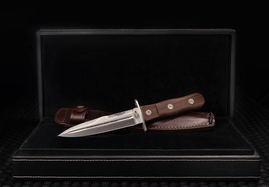 Cuchillo de combate Extrema Ratio Nimbus Special Edition con mango de madera