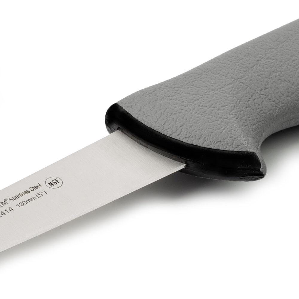 Cuchillo carnicero Arcos con hoja de 13 cm Colour prof mango doble inyección negro