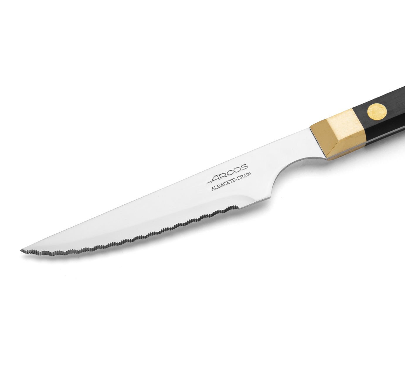 Arcos Steakmesser mit schwarzem Kunststoffgriff und gezahnter Messingklinge