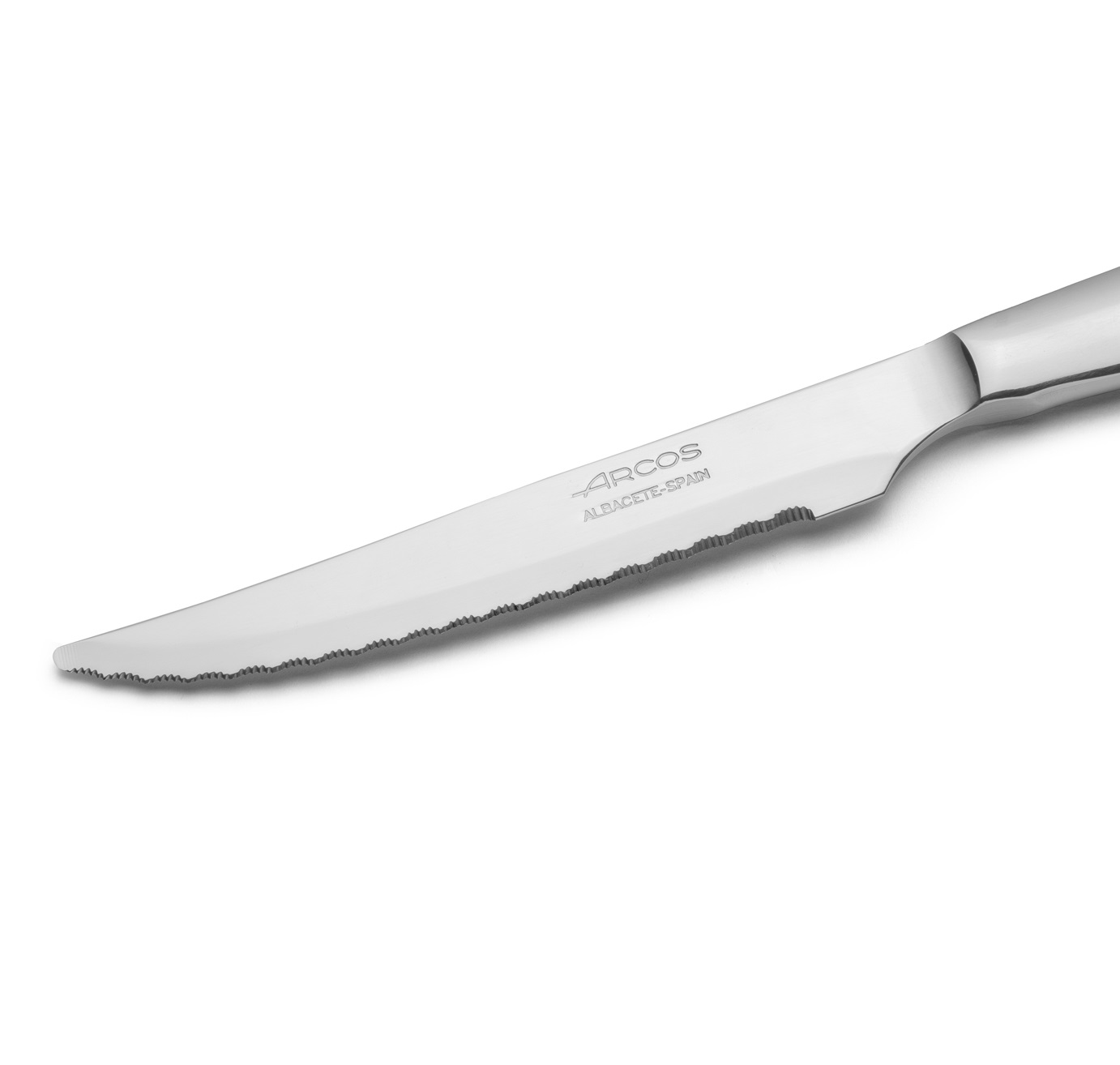 Conjunto de 4 facas de bife Arcos monobloco em aço inoxidável com lâmina serrilhada