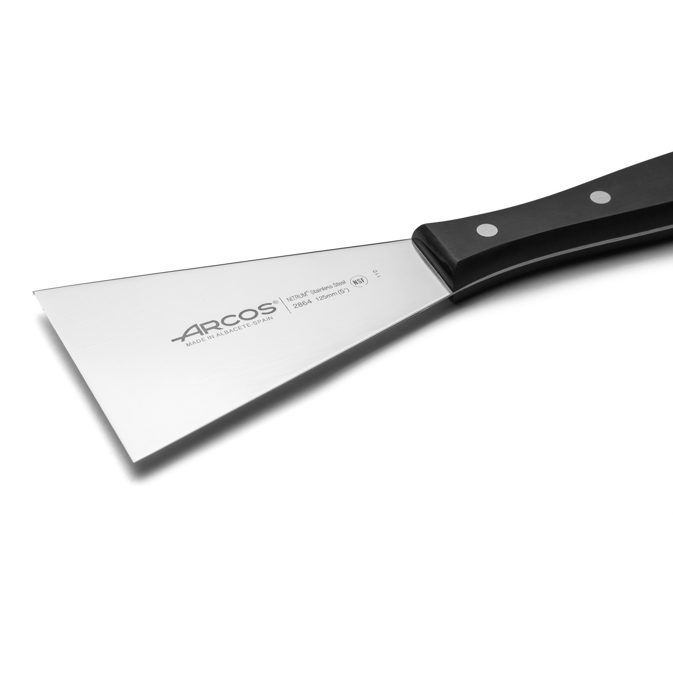 Espátula triangular universal Arcos, polioximetileno preto, lâmina de 125 x 90 mm