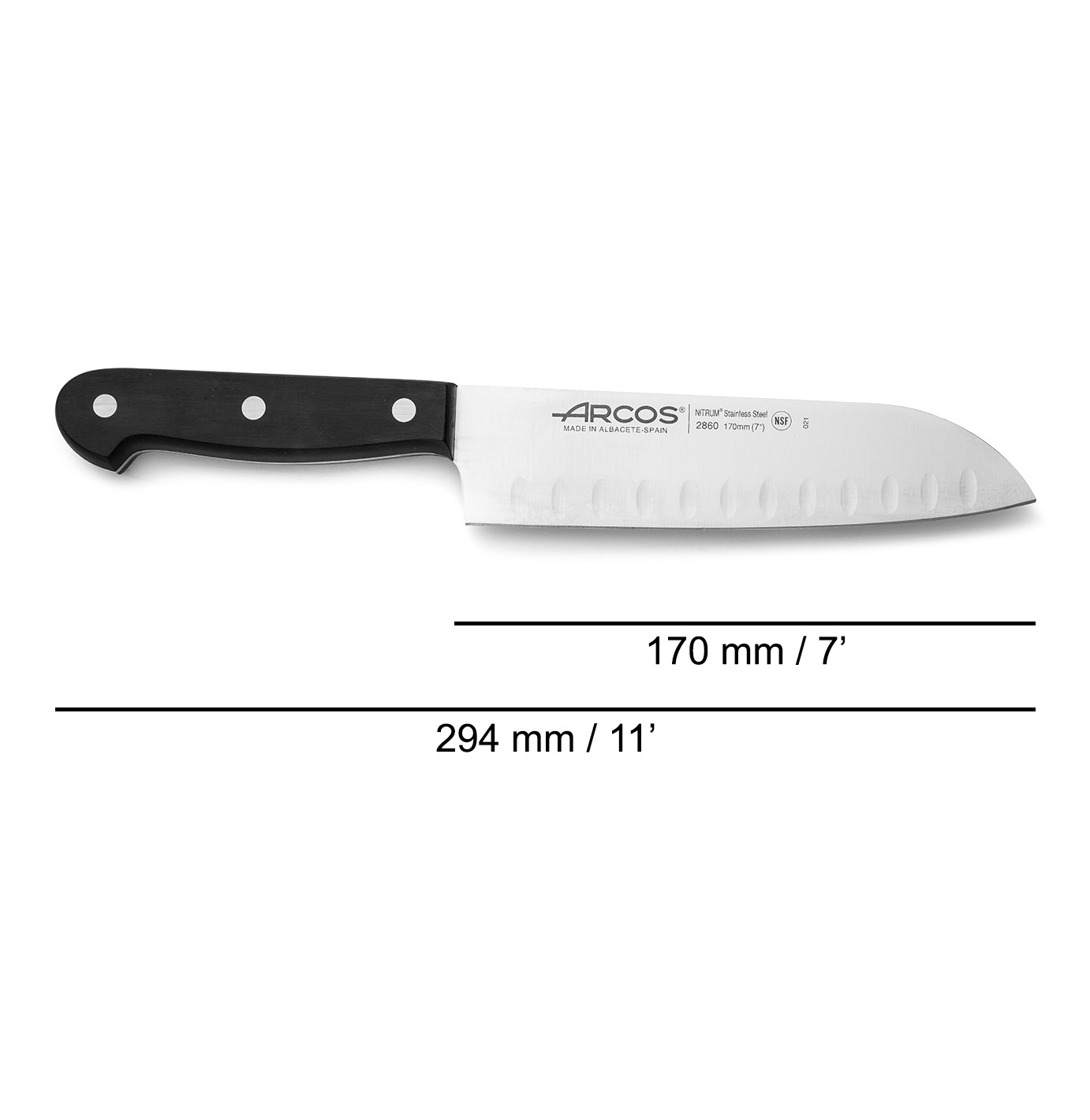 Coltello Santoku universale Arcos con lama cava a codolo intero da 170 mm e manico in polipropilene nero