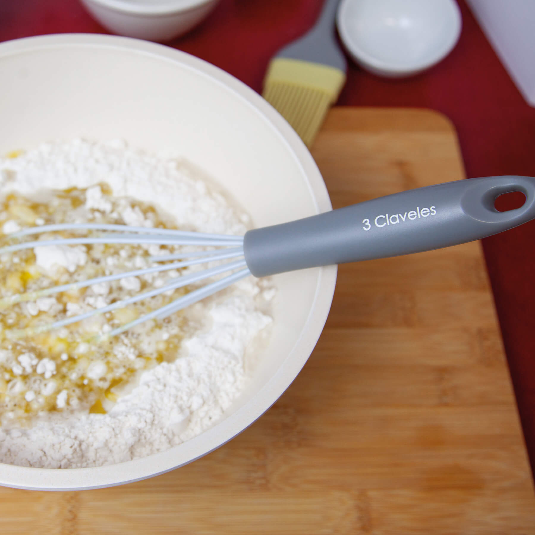 Batidor de cocina de silicona con mango de poliestireno 3 Claveles BPA Free