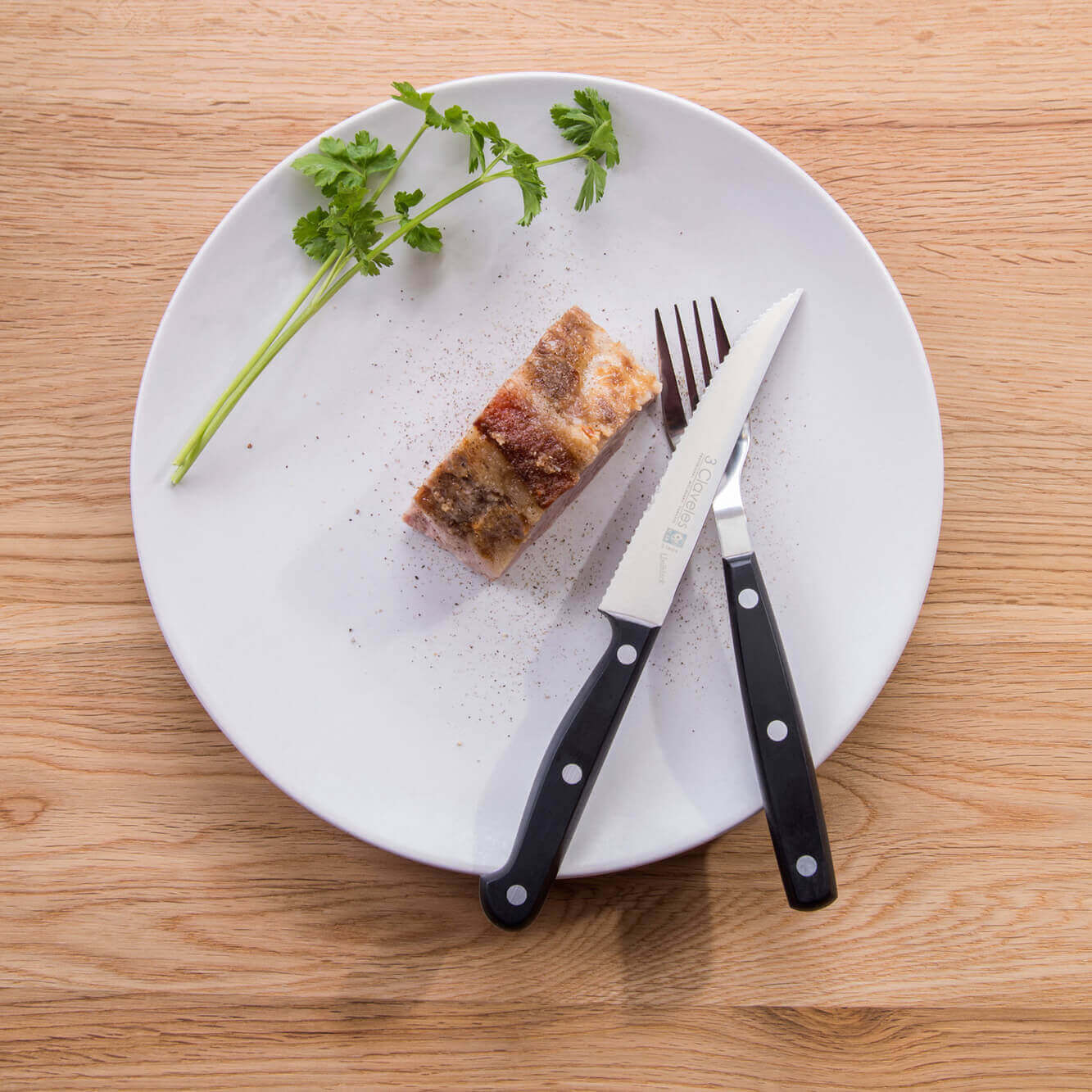 9cm Uniblock Tischgabel mit schwarzem Pom-Griff 3 Claveles