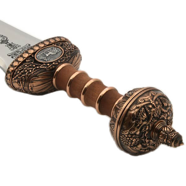 Espada Romana Julio César con empuñadura madera labrada con molde de lattón decorado Marto 517