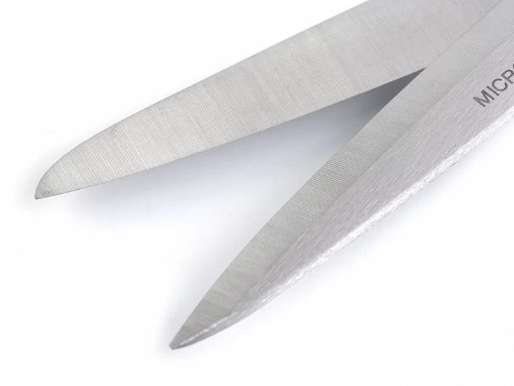 Tijeras de costura Kai N5250 de 250 mm con hoja de acero inox y mango de plástico blando