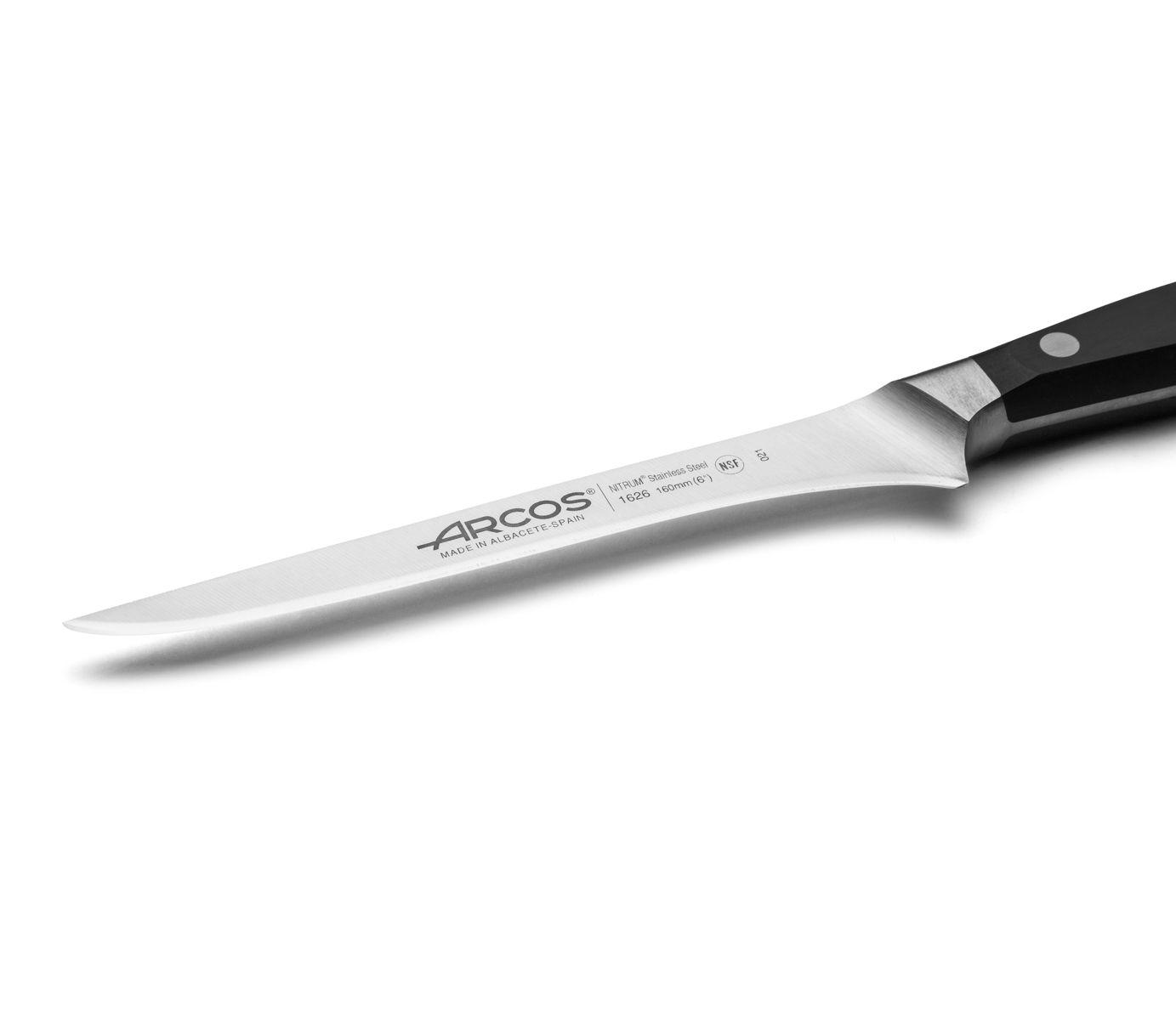 Cuchillo deshuesador Arcos Manhattan con hoja de 16 cm