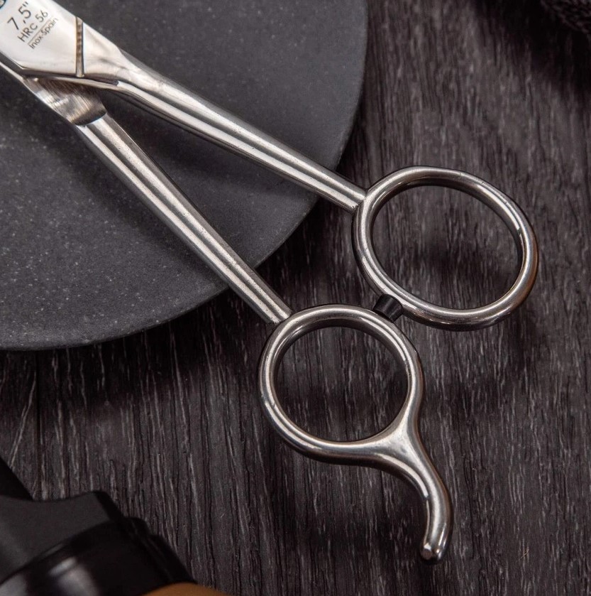 Tesoura de cabeleireiro Ultra 7.5" com fio micro serrilhado 3 Claveles