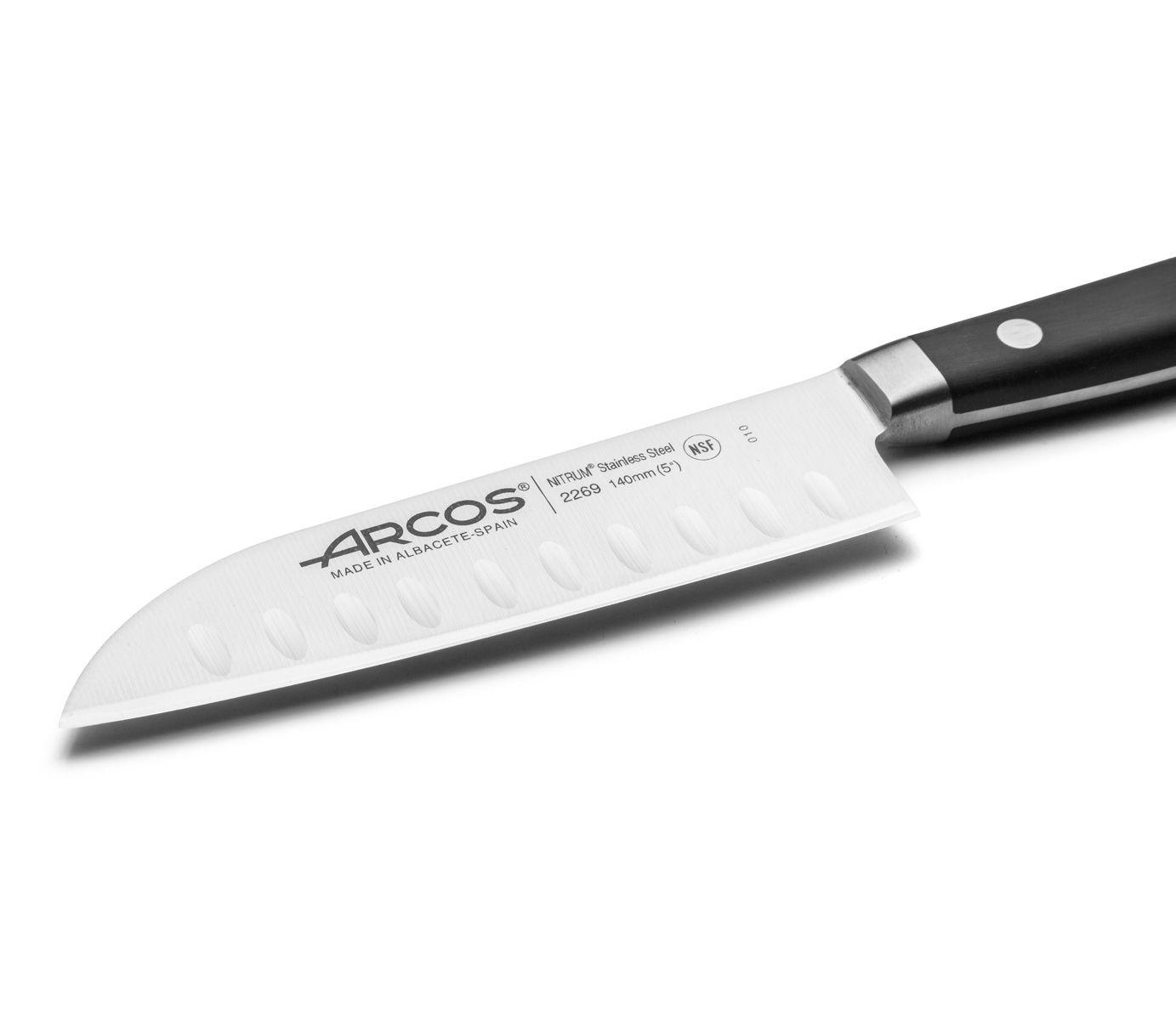 Cuchillo santoku de 14 cm con mango de polipropileno negro Arcos Opera