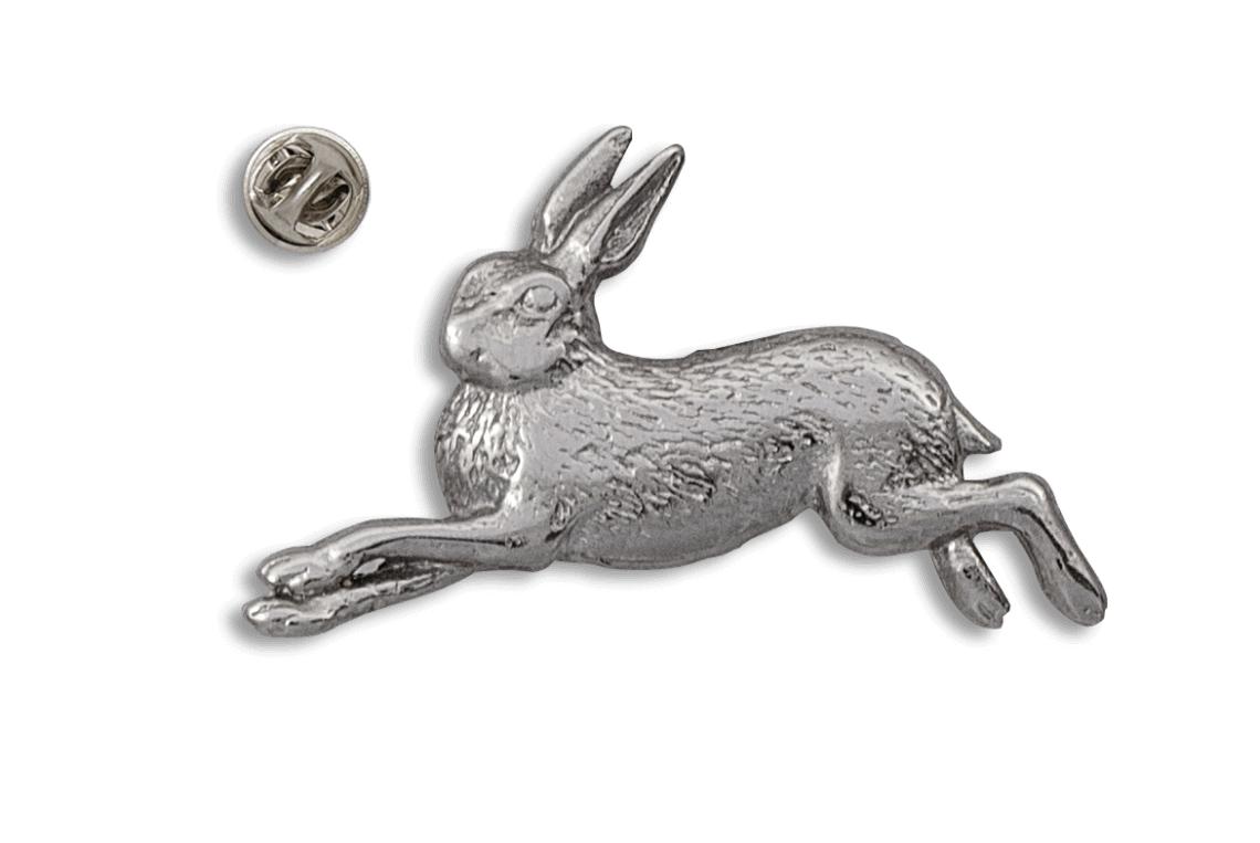 Epingle lièvre Albainox aux dimensions de 2,5 x 4 cm