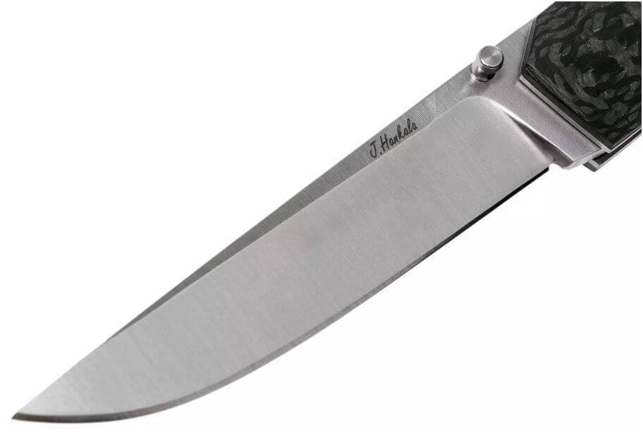 Coltello Brisa Piili con manico in fibra di carbonio