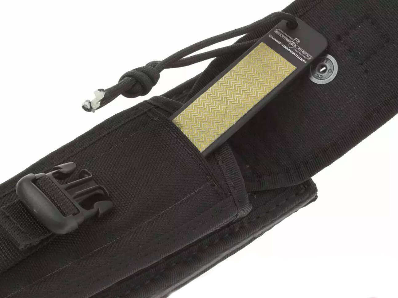 Faca tática e de sobrevivência RAO II. Lâmina de 119 mm em aço Böhler. Com bainha e afiador.