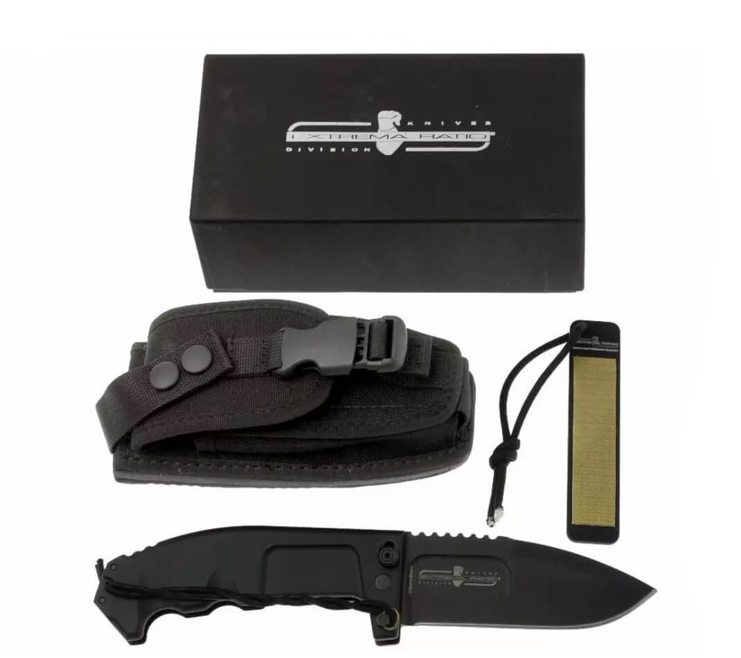 Faca tática e de sobrevivência RAO II. Lâmina de 119 mm em aço Böhler. Com bainha e afiador.