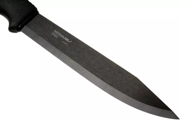 Morakniv Pathfinder Blackblade Bushcraftmesser mit 17 cm Klinge.
