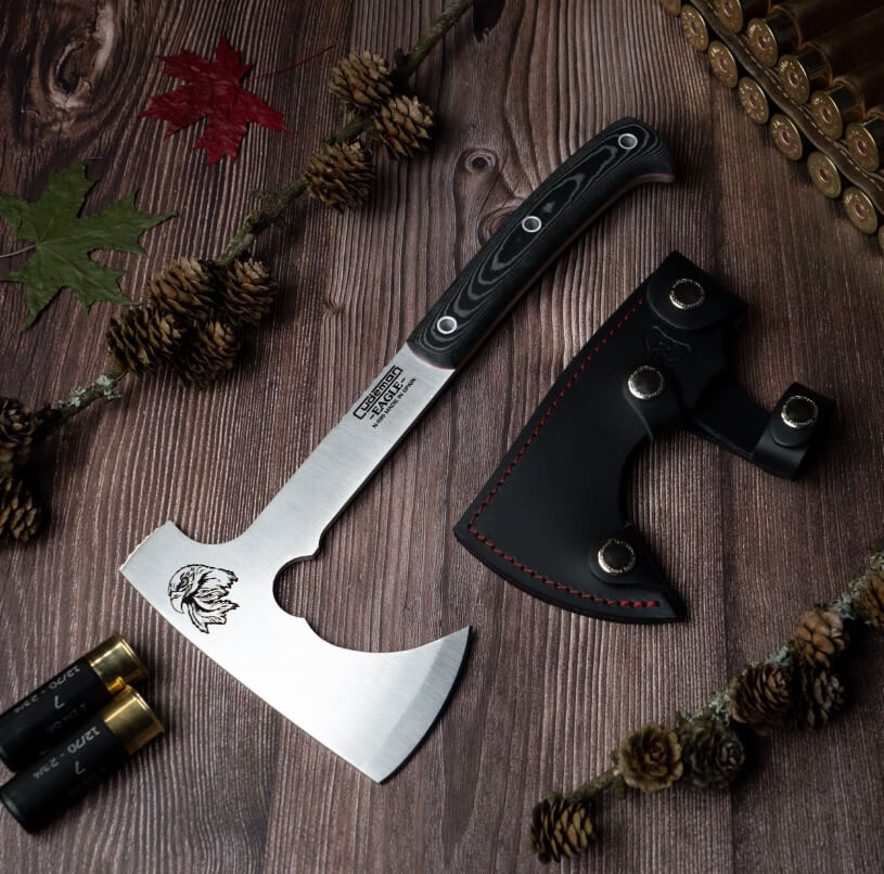 Cudeman Eagle Axt mit schwarzem Micarta-Griff und Böhler N695-Stahlklinge