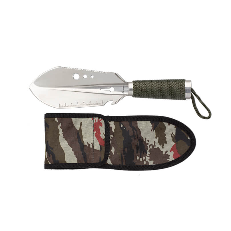 Pala da sopravvivenza con copertura mimetica