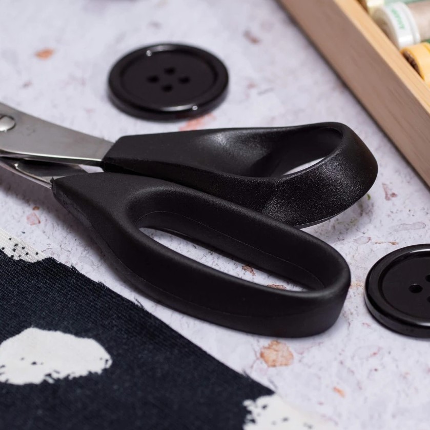 BH Various usa tesoura de 22 cm com cabo de nylon preto 3 Claveles