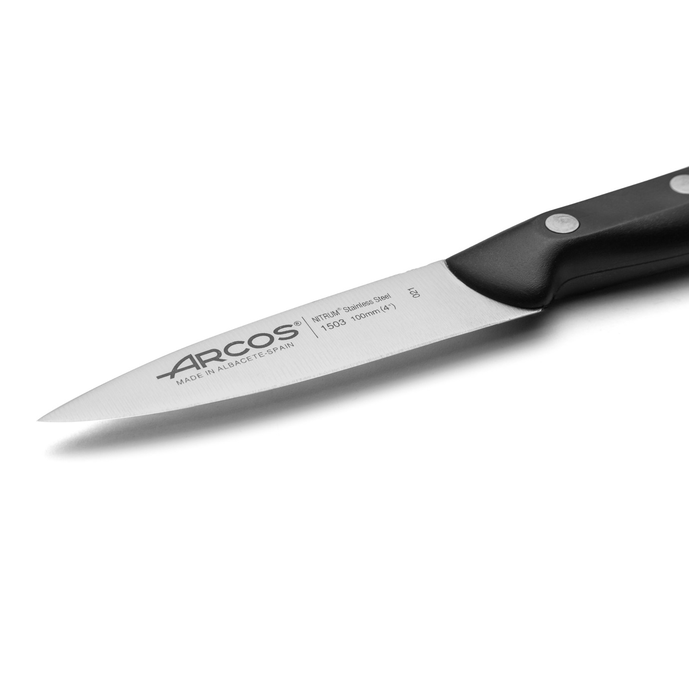 Cuchillo mondador Arcos Maitre con mango de polipropileno negro y hoja de 100 mm