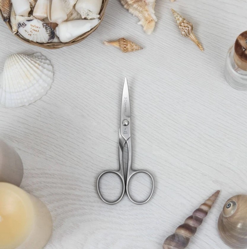 Tijera de uñas curva inox forjada de 10 cm 3 Claveles