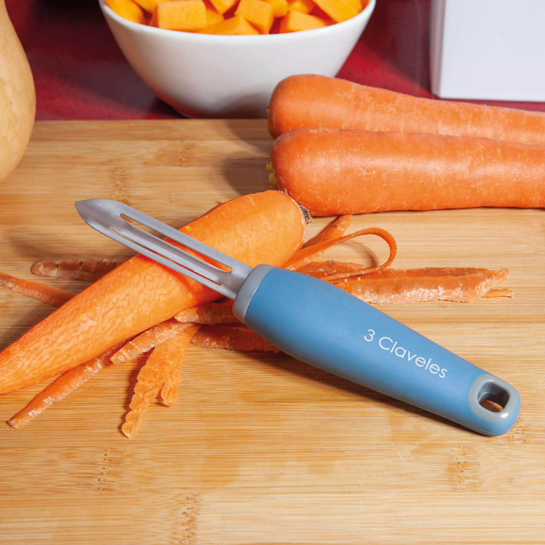 Stainless steel peeler with TPR and polypropylene handle, 3 Claveles BPA Free