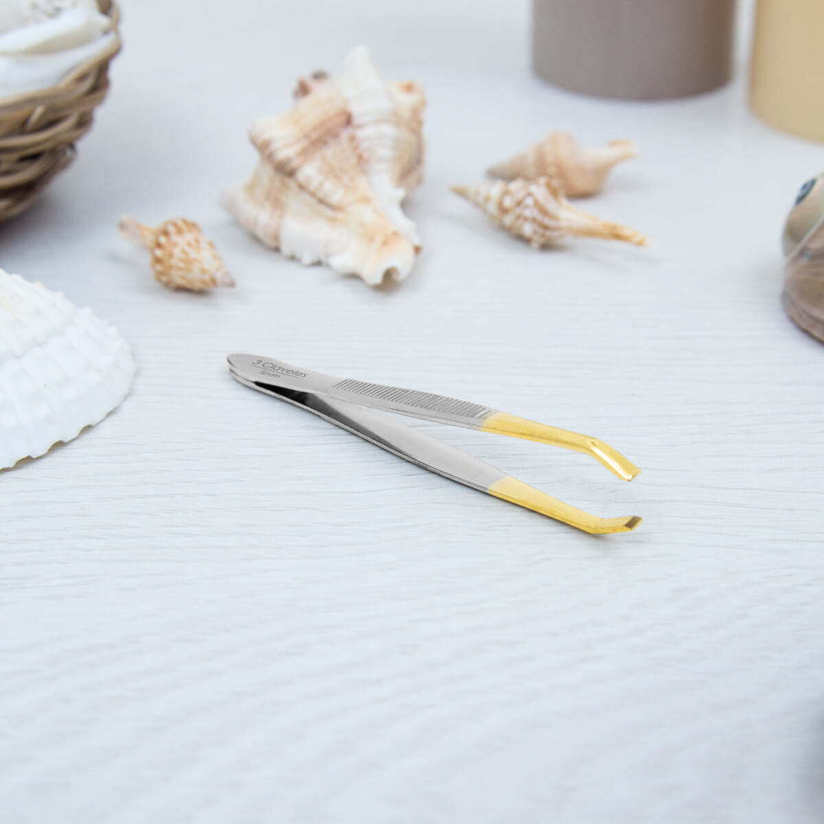 3Claveles Crab-Shaped Carbon Steel Tweezers with Gold Tips, Blister Pack