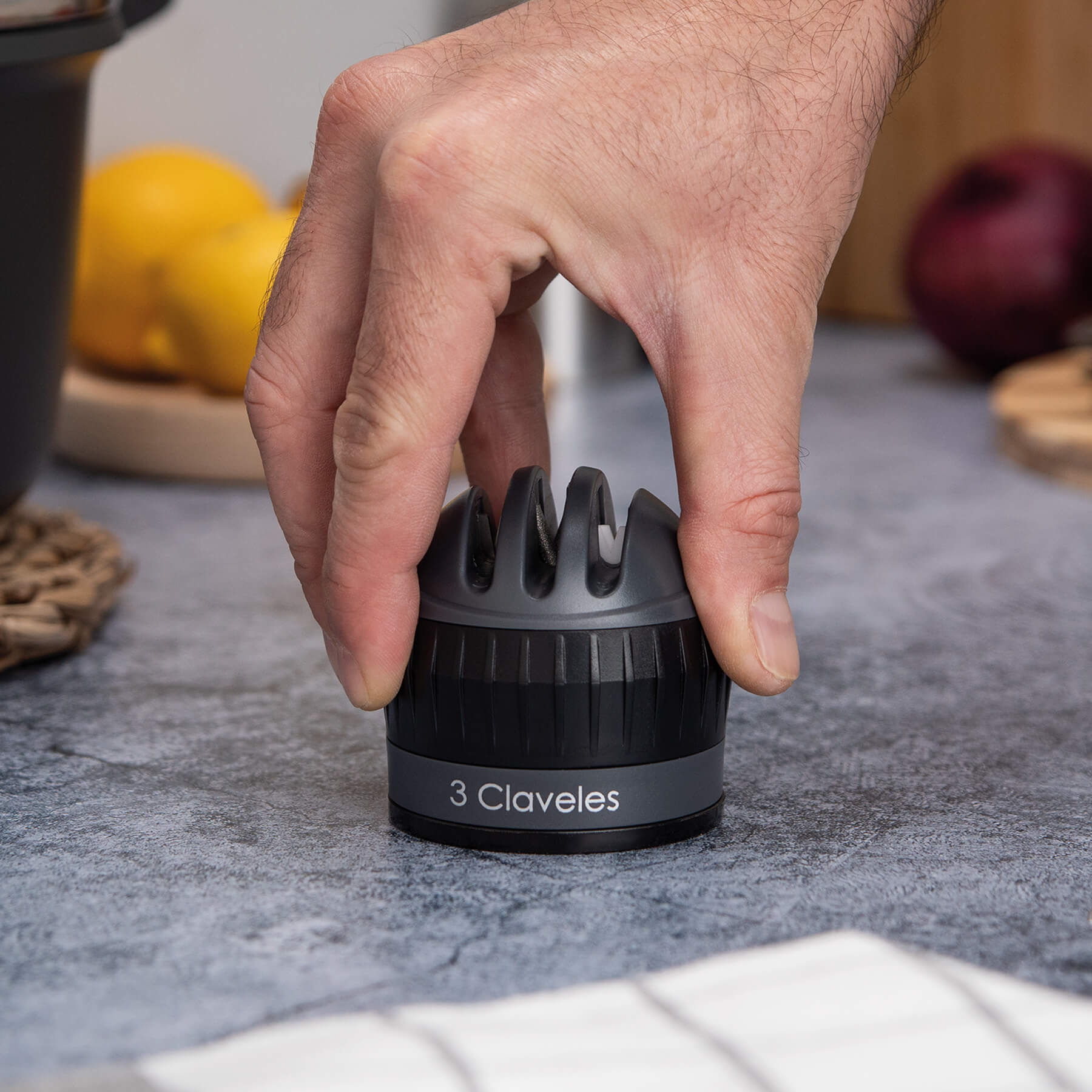 Afiador de facas com lâminas de diamante, carboneto de tungsténio e cerâmica, com ventosa de fixação  3Claveles