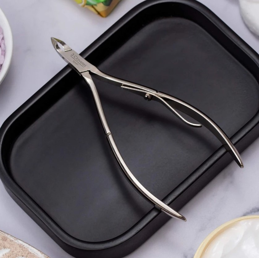 Alicate de cutículas de 11,5 cm com corte de 5 mm 3 Claveles