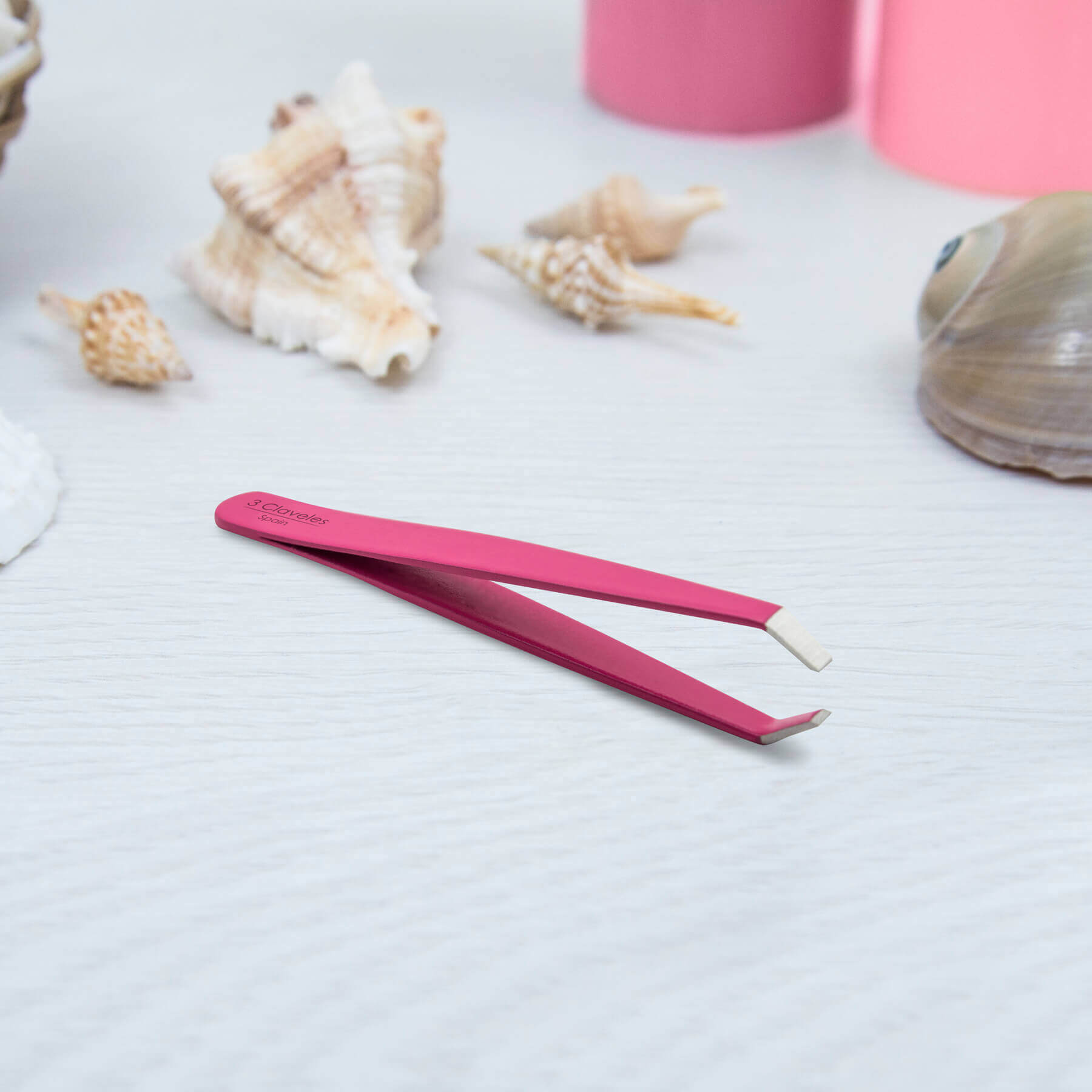 Pink tweezers with crab-tip design, 10 cm, 3 Claveles