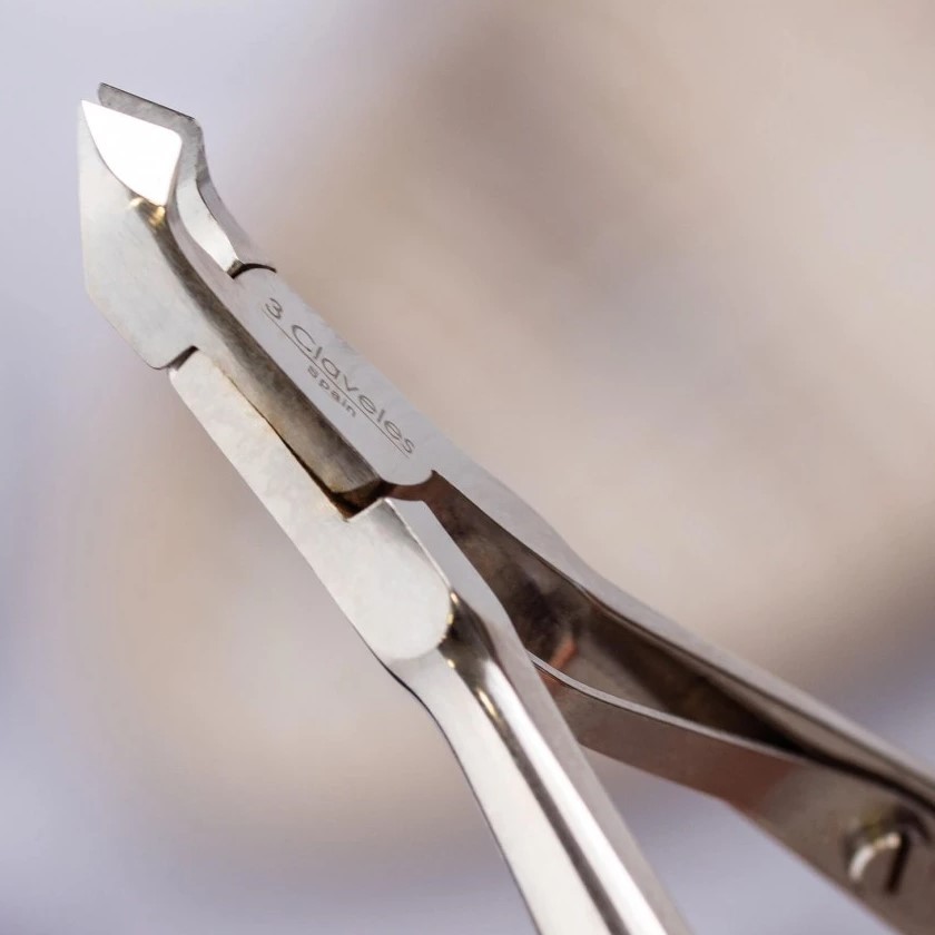 Alicate de cutícula de precisão com corte de 3 mm 3 Claveles