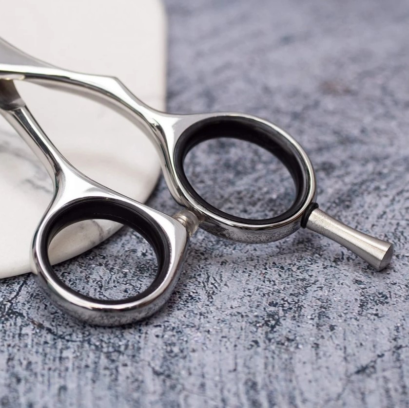 Toba ES28 5,5-Zoll-Friseurschere mit 3 Claveles-Rasierkante