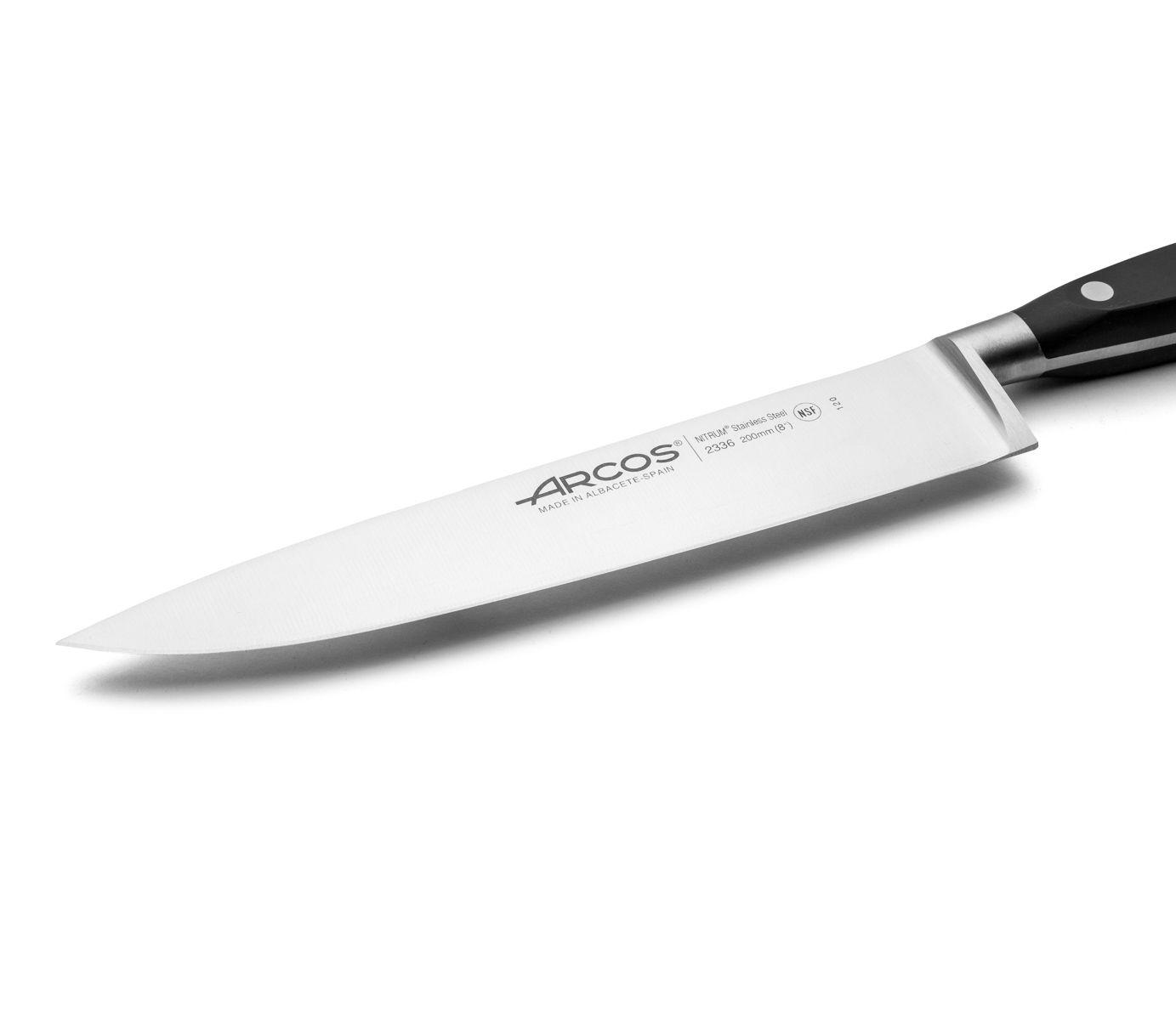 Cuchillo cocinero Arcos Riviera Negra con hoja de acero NITRUM de 20 cm