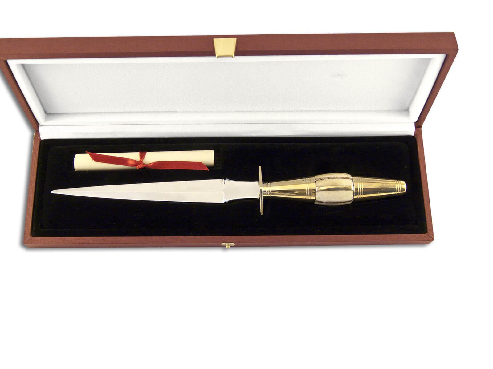 Reproduction d'un coupe-papier du 19ème siècle faite à la main pa...