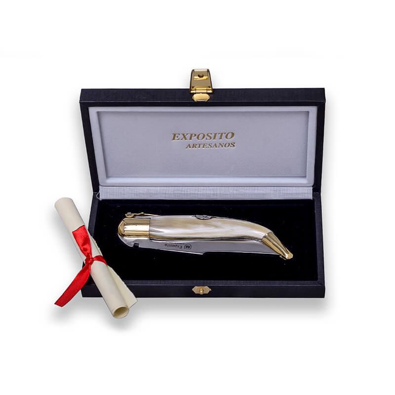 Navaja clásica Albaceteña con mango de asta de toro y hoja de 7,5 cm