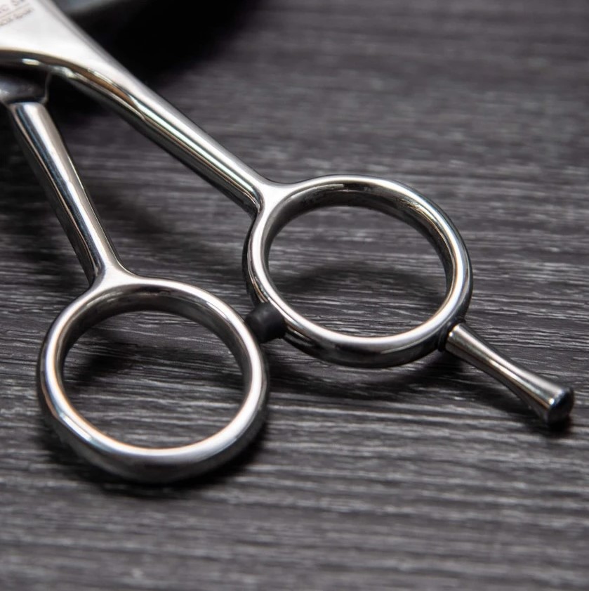 Skool ES 5,5" Friseurschere aus Edelstahl 3 Claveles